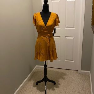 Trixxi Clothing Co Floral dress Size Small